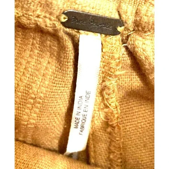 Free People Small 28X 23 Womens Mustart Pants Capris Side Buttons Wide Leg - Picture 5 of 8